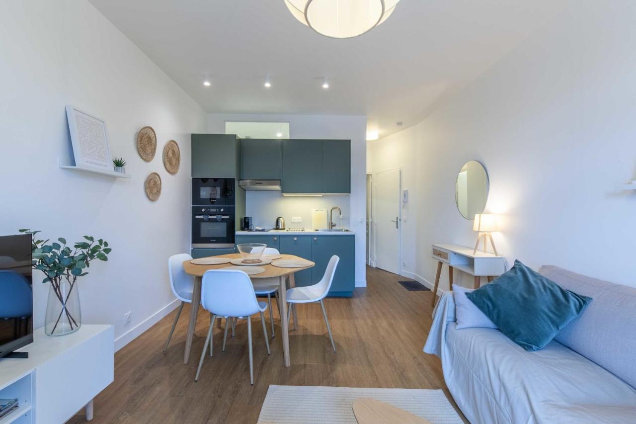 2-Bedroom Apartment With Balcony Near Hippodrome Довіль Екстер'єр фото
