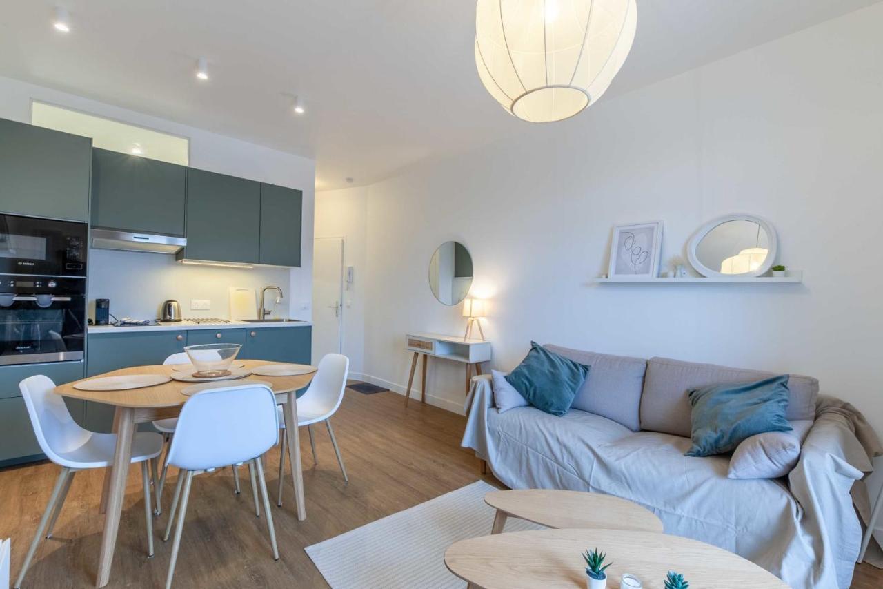 2-Bedroom Apartment With Balcony Near Hippodrome Довіль Екстер'єр фото